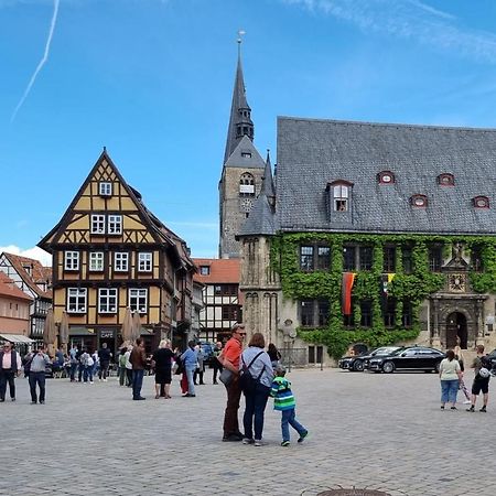 Fewo Otto- Sanierte Ferienwohnung Im Einzeldenkmal Quedlinburg Exterior foto